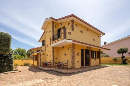 PORZIONE DI VILLA CHRISTIAN, Appartement avec piscine exclusive - Photo 1