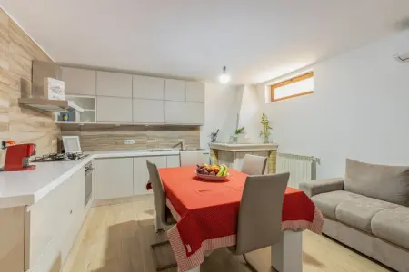 PORZIONE DI VILLA CHRISTIAN, Appartement avec piscine exclusive - Photo 4