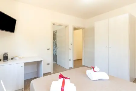 PORZIONE DI VILLA CHRISTIAN, Appartement avec piscine exclusive - Photo 14