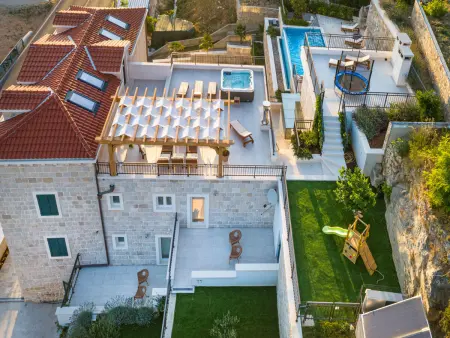 Mladenka, Villa 12 personnes à Omiš - Photo 3