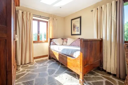 Altillac - Letreil, Maison en pierre avec piscine et jardin - Photo 17