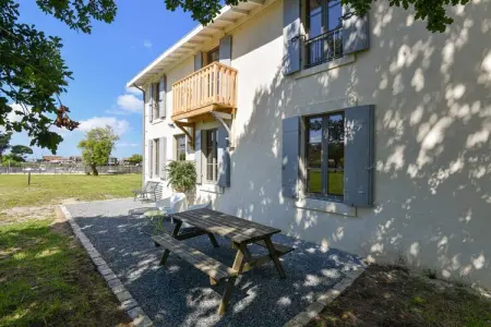 Le petit Chalet, Villa Lanton près de la côte et vue sur le port - Photo 5