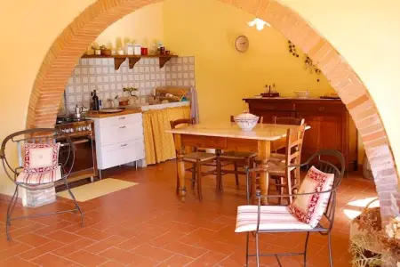 Podere Torre, Spacieuse villa toscane en retraite - Photo 3