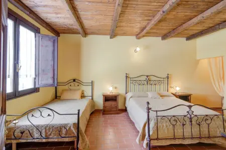 Casa Coloniale in Castello, Maison de vacances à Mosciano Sant Angelo avec cour - Photo 14
