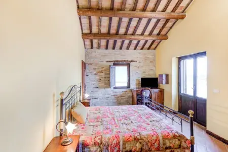 Casa Coloniale in Castello, Maison de vacances à Mosciano Sant Angelo avec cour - Photo 21