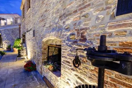 Casa Coloniale in Castello, Maison de vacances à Mosciano Sant Angelo avec cour - Photo 29