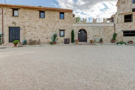 Casa Coloniale in Castello, Maison de vacances à Mosciano Sant Angelo avec cour - Photo 32