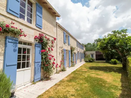 Au bord du canal, Maison 7 personnes à Mauze sur le Mignon - Photo 1