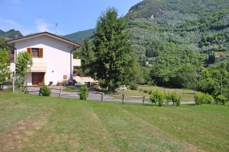 holiday home Casa Vado, Camaiore-, Maison à Camaiore avec vue sur montagnes - Photo 3
