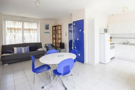 Semi-detached houses, Etables-sur-Mer-Coquillages, Maison en pierre près de la plage Godelins - Photo 1