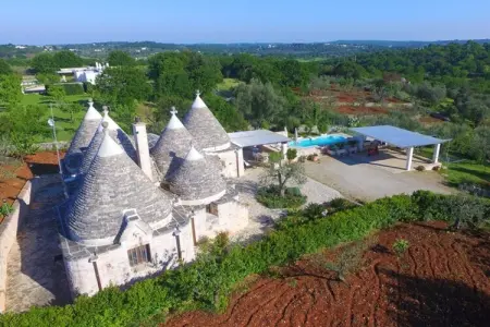 holiday home Cisternino-Trullo Ulivo Antico, Trulli à Valle d'Itra avec piscine et vue - Photo 5