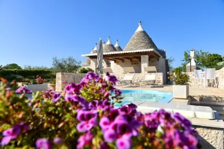 holiday home Cisternino-Trullo Ulivo Antico, Trulli à Valle d'Itra avec piscine et vue - Photo 14