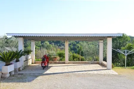holiday home Cisternino-Trullo Ulivo Antico, Trulli à Valle d'Itra avec piscine et vue - Photo 18