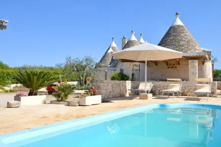 holiday home Cisternino-Trullo Ulivo Antico, Trulli à Valle d'Itra avec piscine et vue - Photo 29