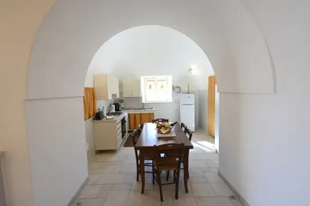 holiday home Cisternino-Trullo Ulivo Antico, Trulli à Valle d'Itra avec piscine et vue - Photo 33