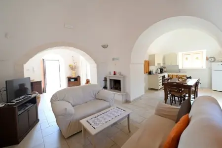holiday home Cisternino-Trullo Ulivo Antico, Trulli à Valle d'Itra avec piscine et vue - Photo 35