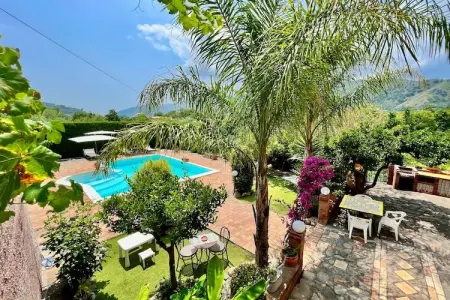 holiday home, Francavilla di Sicilia-Villa Elios, Escapade sicilienne au bord de la piscine pour 6 - Photo 21