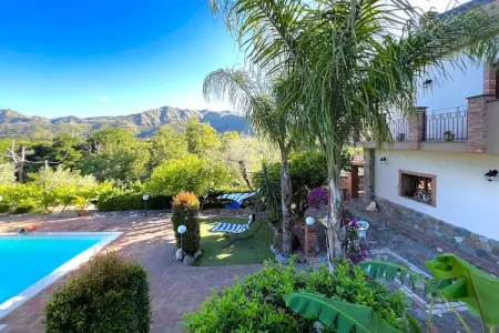 holiday home, Francavilla di Sicilia-Villa Elios, Escapade sicilienne au bord de la piscine pour 6 - Photo 23