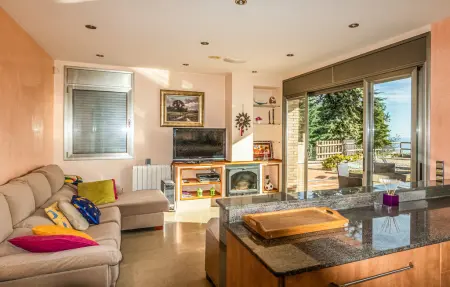Maison 10 personnes à Sant Cebrià de Vallalta - Photo 2
