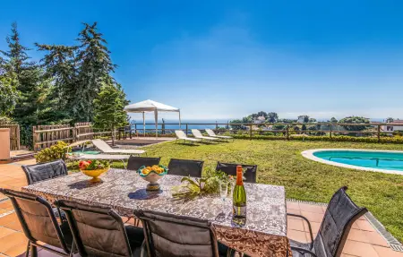 Maison 10 personnes à Sant Cebrià de Vallalta - Photo 4