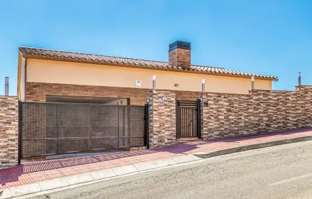 Maison 10 personnes à Sant Cebrià de Vallalta - Photo 10