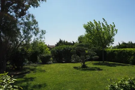 Ferienhaus in L'Isle-sur-la-Sorgue, Charmante villa de vacances avec piscine - Photo 14