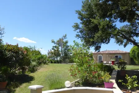 Ferienhaus in L'Isle-sur-la-Sorgue, Charmante villa de vacances avec piscine - Photo 16
