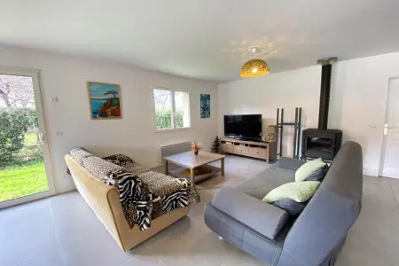 Holiday home with pool Grayan-et-l'Hôpital, Maison de vacances avec piscine - Photo 1