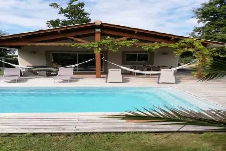 Holiday home with pool Grayan-et-l'Hôpital, Maison de vacances avec piscine - Photo 10
