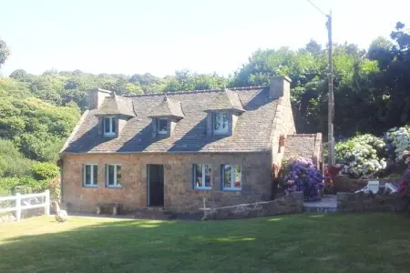 holiday home Buguélès-Penvénan, Maison en Bretagne proche de la plage - Photo 1