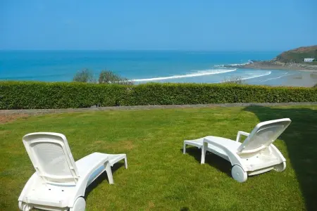 holiday home Locquirec, Maison Locquirec avec Vue sur Mer - Photo 2
