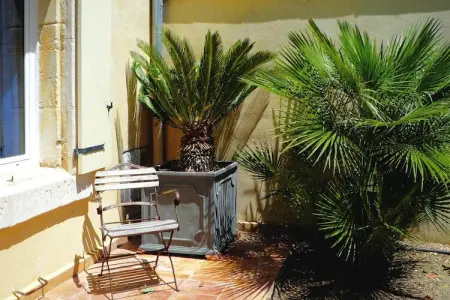 Doppelhaushälfte in Noves, Maison confortable à Noves avec accès à la piscine - Photo 17