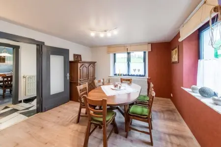 Charmante habitation avec Sauna infrarouge à Wirtzfeld, Maison de vacances à Bullingen avec jardin - Photo 2