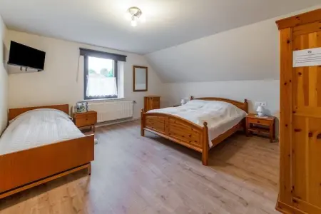Charmante habitation avec Sauna infrarouge à Wirtzfeld, Maison de vacances à Bullingen avec jardin - Photo 22