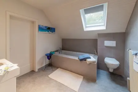Charmante habitation avec Sauna infrarouge à Wirtzfeld, Maison de vacances à Bullingen avec jardin - Photo 29