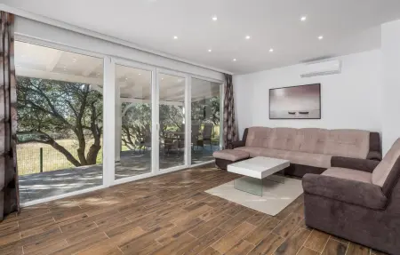 Maison 6 personnes à Banjol - Photo 2
