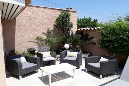 Doppelhaushälfte in Sainte-Maxime, Villa à Sainte-Maxime près de La Nartelle - Photo 2