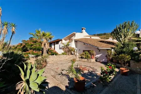 Villa Le Palme Nove, Belvilla by OYO Villa Le Palme Nove - Photo 1