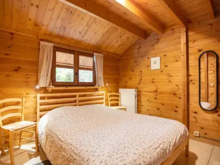 Boshuisje, Chalet adapté aux enfants dans les bois - Photo 4