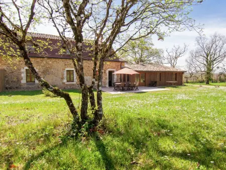 Gapard La Grange, Villa de charme avec piscine commune - Photo 7