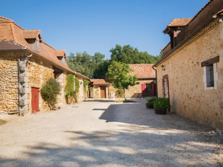 Le Gapard Annex, Gîte authentique sur un domaine avec piscine - Photo 10