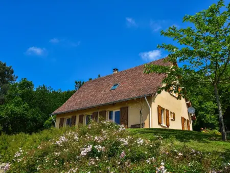 Gite LEysalle, Maison de vacances avec piscine privée et vue - Photo 2