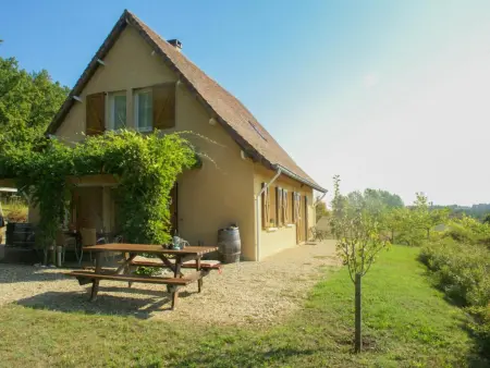 Gite LEysalle, Maison de vacances avec piscine privée et vue - Photo 5
