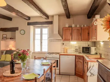 Maison Girou Haut, Maison française typique avec piscine et vues - Photo 12
