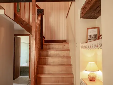 Maison Girou Haut, Maison française typique avec piscine et vues - Photo 13