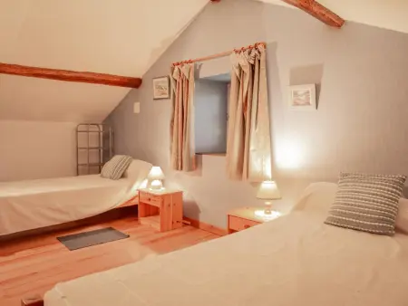 Maison Girou Haut, Maison française typique avec piscine et vues - Photo 17