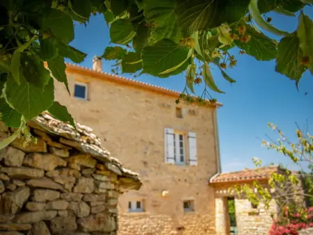 Maison Girou Haut, Maison française typique avec piscine et vues - Photo 29