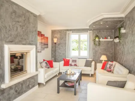 Villa de Montaigu, Belle villa avec piscine privée et pool house - Photo 7