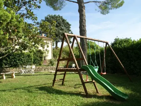 La Louzie, Super maison pour enfants avec piscine clôturée et jardin - Photo 1
