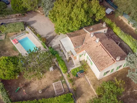 La Louzie, Super maison pour enfants avec piscine clôturée et jardin - Photo 3